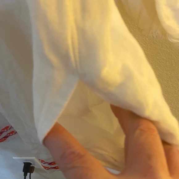 Tommy Bahama White Tunic with Coral and Pink Embroidery Linen Blend - Picture 7 of 8